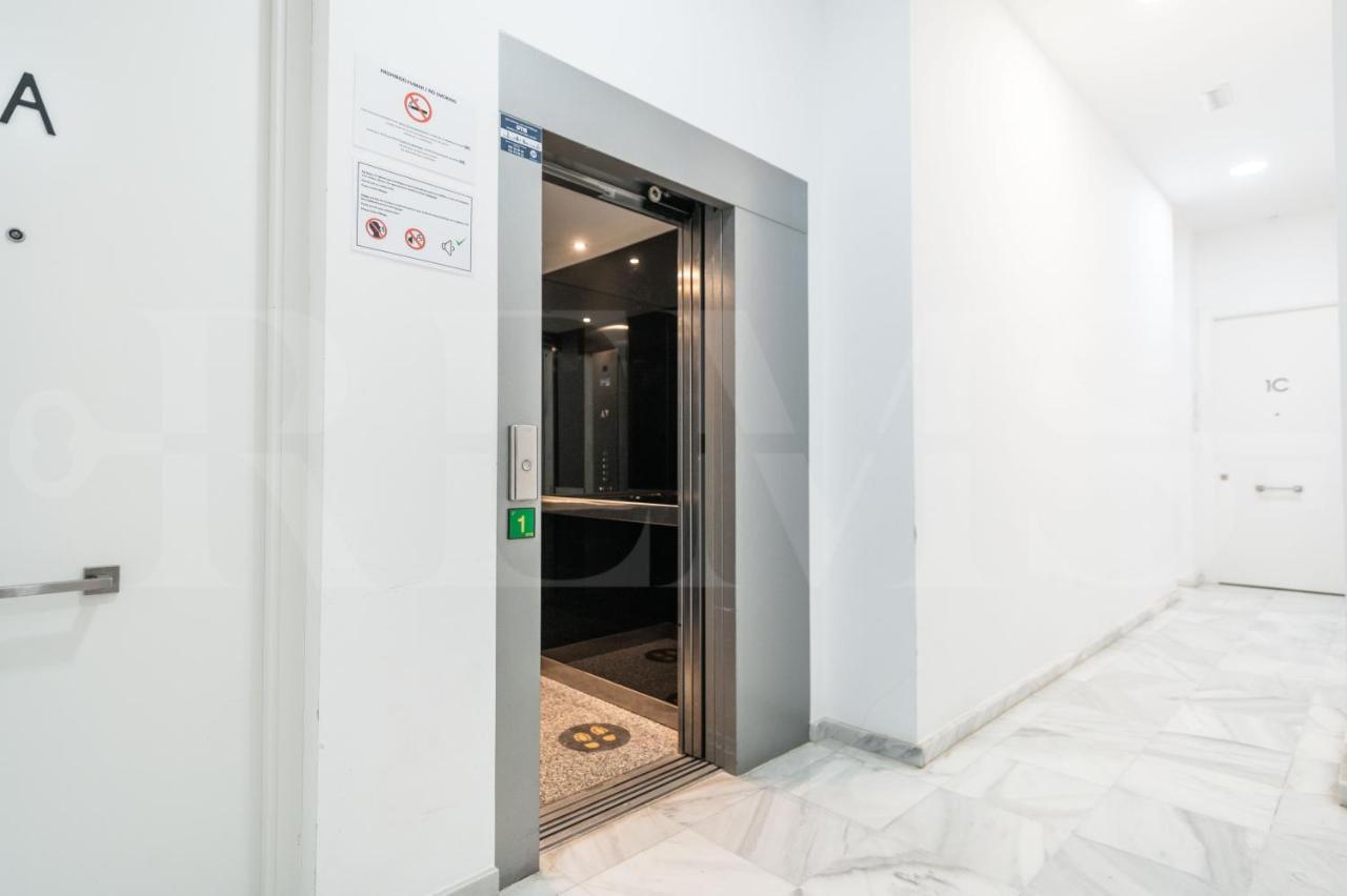 Elegant Studio In The Heart Of Malaga By Rems Eksteriør billede